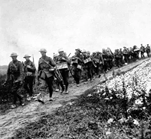 Historical Images Of War Drucke: A column of British grenadiers