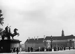 Boudicca Statue London Drucke: County Hall & Boudicca