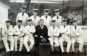 Edwardian Era Ships Drucke: Crew of HMS Astraea, British second-class cruiser