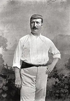 Kriecher, Lewis