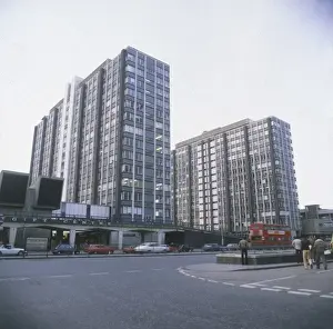 British Modernist Architecture Drucke: Croydon Office Blocks