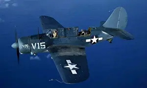 Drucke von Die Curtiss SB2C Helldiver - Frühmodellen hatten eine Tendenz, sich während der Wiederherstellung nach einer Tauchphase zu zerbrechen Flugzeuge Und Luftfahrt Drucke: Curtiss SB2C Helldiver- Frühbeispiele hatten eine Tendenz zu