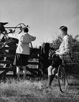Healthy Outdoor Lifestyle Drucke: Cycling over a Stile