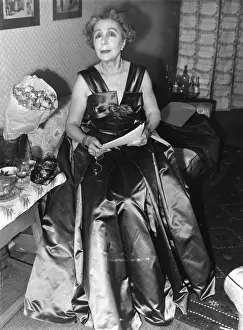 English Actress History Drucke: Dame Edith Evans
