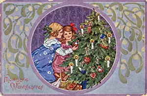 Festive Home Decor Ideas Drucke: Decking the Tree