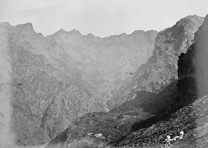 Portugal Mountain Landscape Drucke: Distant view down gorge, c. 1870