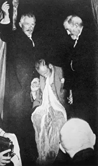 Drucke von Ein Mann Nielsens, dänischer Medium, produziert Ekstase in Oslo Dänemark Drucke: Ein Mann namens Niels Jensen wurde 1921 geboren