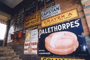 Railway History Images Drucke: Enamel Advertisements