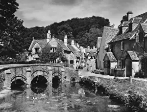 Historical Villages In England Drucke: England / Castle Combe