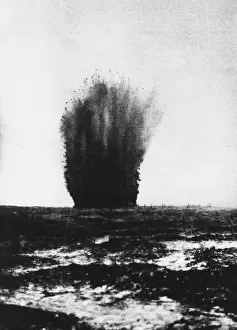 First World War Battle Scenes Drucke: Mine explosion 1916