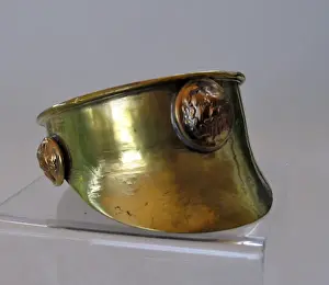 Ein französisches Schusskammerbasis aus einem 7,5 cm Geschoss