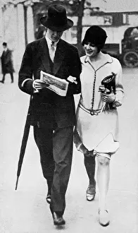 Roaring Twenties Style Drucke: The Gartered Skirt