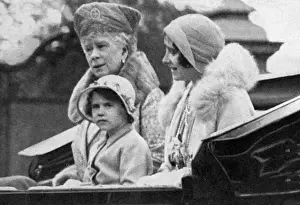 Queen Elizabeth II Childhood Drucke: Three generations of royalty