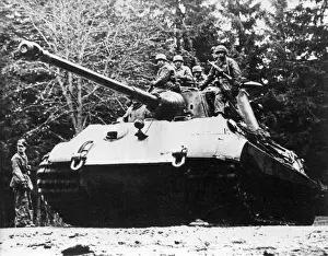 Drucke von Ein deutscher Panzerschiff panzerkampfwagen während der Ardennen Gegenoffensive wurde als Kriegsschauplatz bekannt und fand am 16 Dezember 1944 statt Deutschland Drucke: Deutscher Panzerschiffpanzer aus dem Jahr 1944