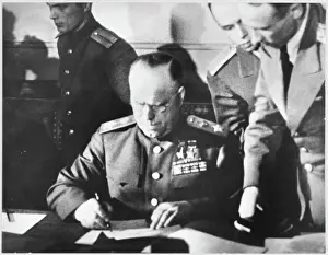 German Surrender 1945 Drucke: Germany Surrenders
