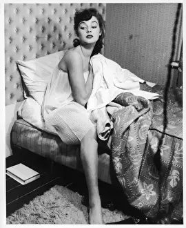Morning Routine Drucke: Getting out of Bed 1950S
