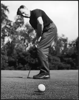Professional Golfer Photos Drucke: Golf / Putting 1970S