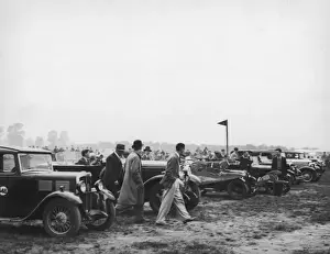 Vintage Greyhound Racing Drucke: Greyhound Race Crowd