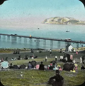 Drucke von Fernsehvorhang mit Darstellung von Happy Valley in Llandudno Datum: Um die Jahrzehnte Karte Drucke: Glücklicher Tal, Llandudno