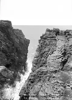 Early 20th Century Irish Photography Drucke: Hells Hole, Cliffs of Malen, Co. Donegal