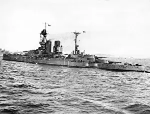 Drucke von HMS Valiant ist eine König-Elizabeth-Klasse-Britische Schlachtschiffklasse von der britischen Marine und wurde im Jahr 1914 geliefert Verwandte Bilder Drucke: HMS Valiant, britische Schlachtschiff, Erster Weltkrieg