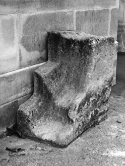 English Countryside Landmarks Drucke: Horse Mounting Block