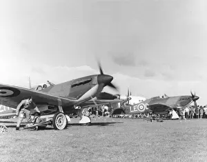 World War Two Aeroplanes Drucke: Hurricane & Spitfire