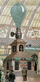 Drucke von Ein incandeszierender Riesenleuchter, zwölf Fuß hoch, auf einem Podest stand und von einer Nachbildung des Edison-Typen-Lampens gekrönt wurde; sich um das Vierzehnfache erhöht hatte E Drucke: Inkonszentenzerleuchtungsgigantlampe, Modell der Edisonscheibe-Lampe. Expo