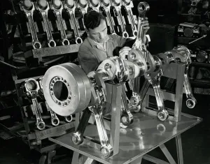Gerahmter Druck : Deltic-Motoraggregat Gerahmter Druck : Deltic-Motoraggregat