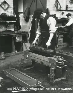 Aircraft Manufacturing Process Drucke: The Napier aero engine in the making foundry