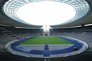 Olympische Spiele Drucke: Innenraum des Olympiastadions in Berlin, Deutschland