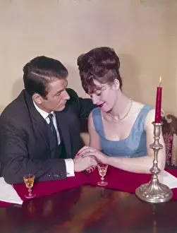 Romantic Dinner For Two Drucke: Just Engaged