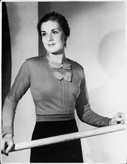 1930s Fashion Drucke: Knitted Bows 1936