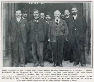 Drucke von Fotografie mit frühen Mitgliedern der Labour Party. Die erste Arbeitgeberregierung wurde im Januar 1924 von J.Ramsay Macdonald gegründet (1866-1937 und hier in der ersten Reihe, zweite vom linken) Ramsay MacDonald Drucke: Arbeiterpartei