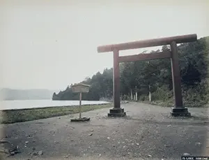 Red Torii Gate Japan Drucke: Lake Hakone