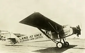 Vintage Aeroplanes Photos Drucke: LAND AT ONCE
