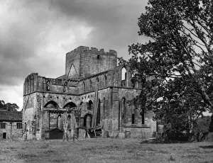 Roman Wall Architecture Drucke: Lanercost Abbey
