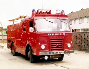 Feuerwehr Drucke: GLC-LFB Dennis kleiner Benzindiesel Kompressorpumpe
