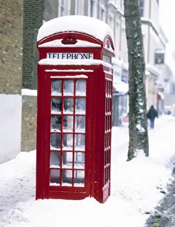Wetter Drucke: Der Telefonhörer von London im Schnee
