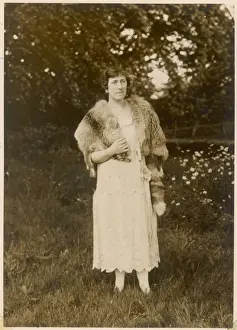 Haunted Houses In England Drucke: Mabel Smith