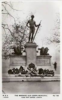 Drucke von Denkmal der Maschinengewehrkorps, Hyde Park Corner, London, errichtet im Jahr 1925 - mit einer Statue von jungen David durch Francis Derwent Wood gekrönt Der Hyde Drucke: Denkmals der Maschinengewehrkorps im Hyde Park Corner in London