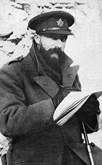 Drucke von Augustus John (1878 - 1961), britischer Maler und berüchtigter Bohémien, abgebildet in Uniform am Ende des Ersten Weltkriegs Augustus Johannes Drucke: Major Augustus John in Uniform.