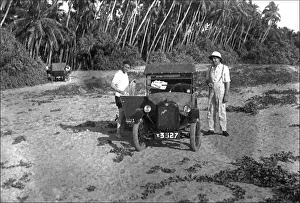 Vintage Seaside Holiday Photos Drucke: Men bathing with their Austin 7