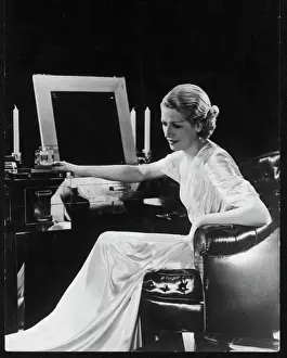 Luxury Home Decor Ideas Drucke: Mirrored Dressing Table