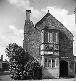 16th Century Architecture Drucke: Montacute Post Office
