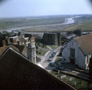 Peaceful Countryside Views Drucke: (insert)