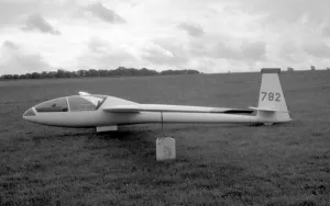 Schempp-Hirth Open Cirrus 782