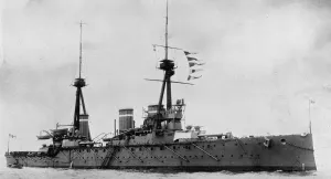 Dampfschiff Drucke: HMS Unbesiegbar