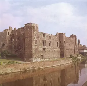 Medieval Buildings England Drucke: Newark Castle