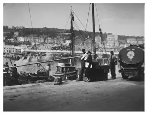 Drucke von Szene am Hafen in Newlyn, Cornwall. Datum: 1939 Newlyn Drucke: Newlyn Cornwall 1939